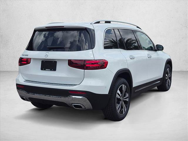 New 2026 Mercedes-Benz GLB 250 image 2