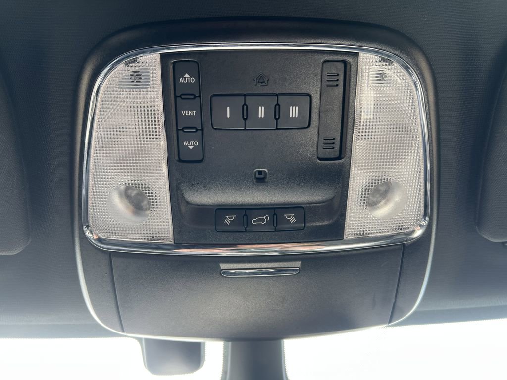 Used 2021 Jeep Grand Cherokee Laredo X AWD/4WD image 27