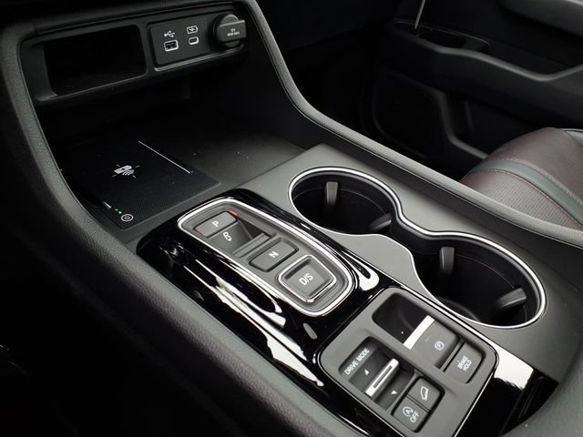 Certified 2025 Honda Pilot Black Edition image 21
