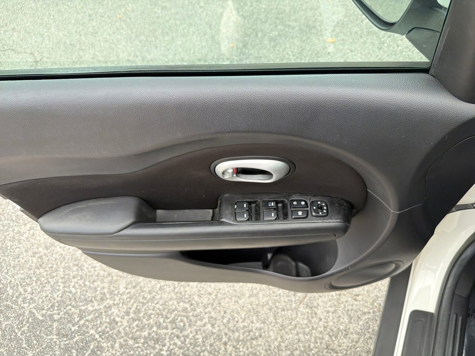 Used 2016 Kia Soul Base image 20