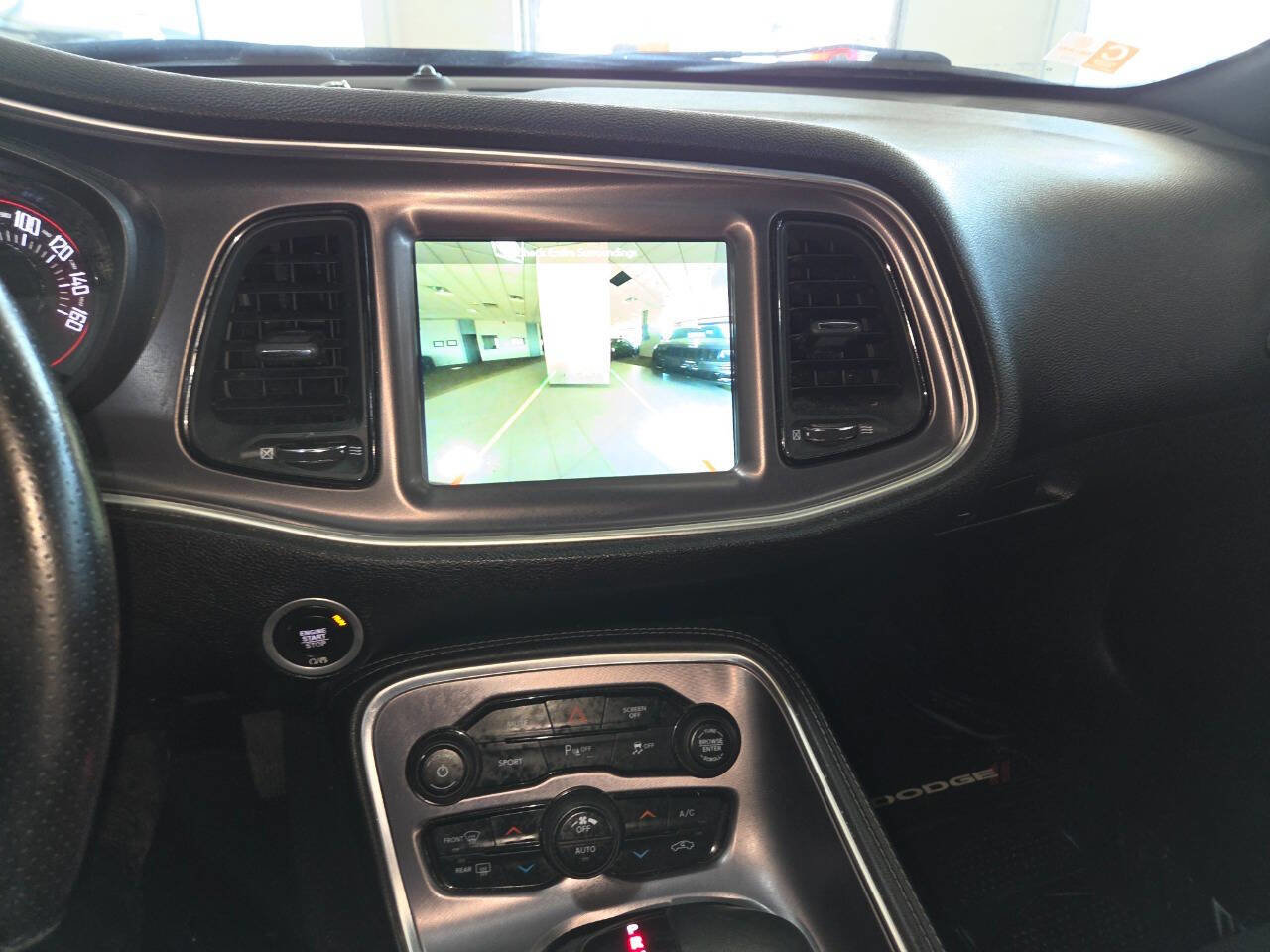 Used 2019 Dodge Challenger SXT w/ Driver Convenience Group AWD/4WD image 29