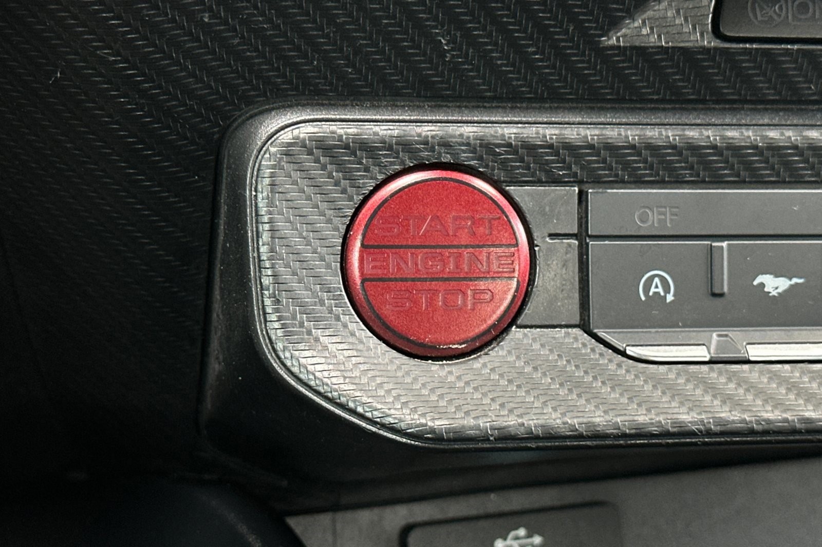 Used 2024 Ford Mustang Premium RWD image 31