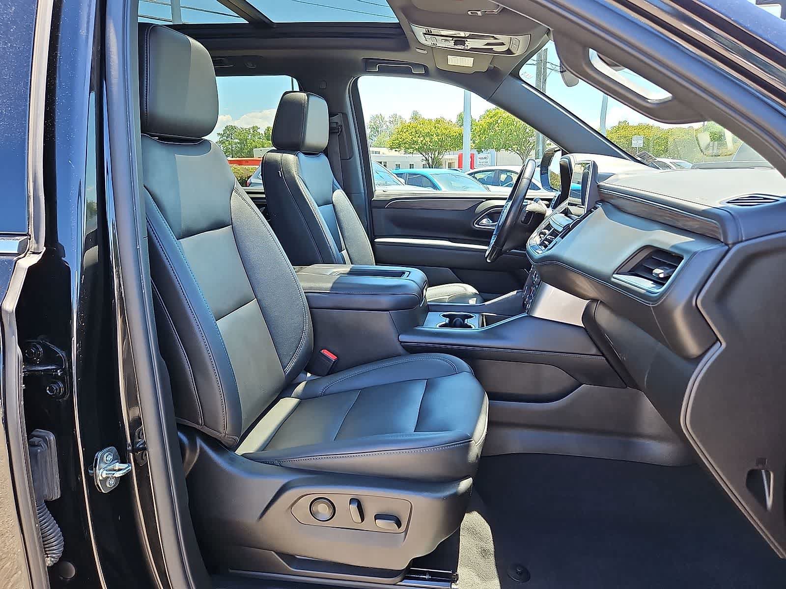 Used 2022 Chevrolet Tahoe LT w/ LT Signature Plus Package AWD/4WD image 34