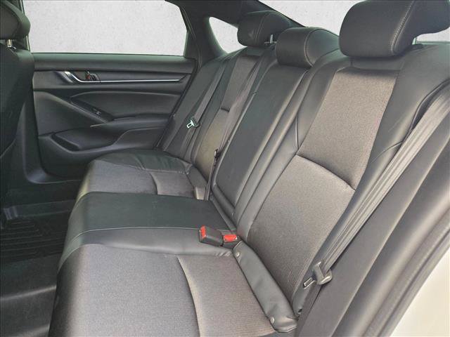 Used 2018 Honda Accord Sport image 19