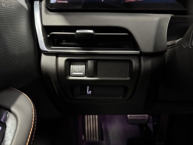 Used 2025 Cadillac CT5 Sport w/ Technology Package image 17