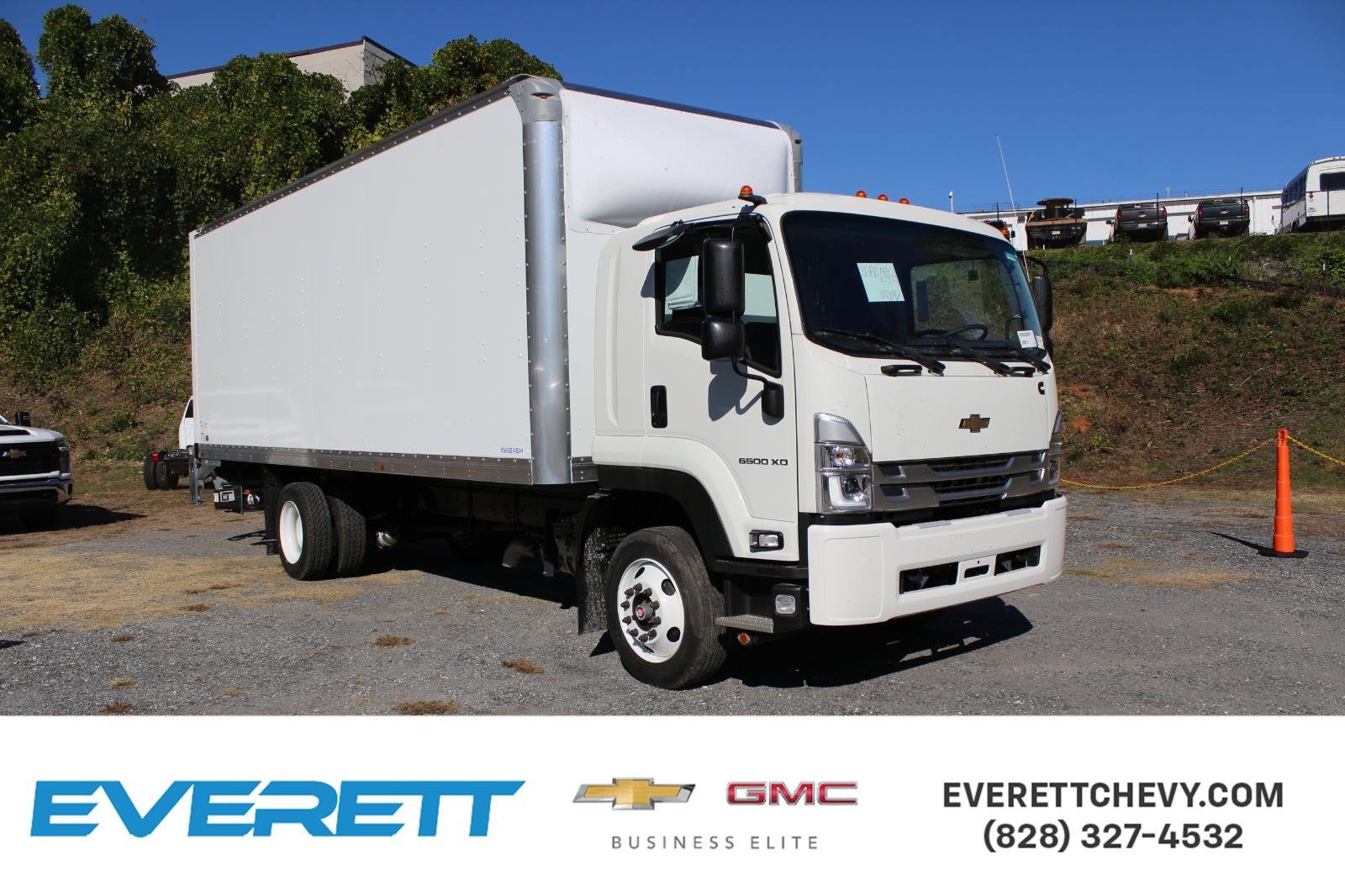 New 2025 Chevrolet Low Cab Forward 6500XD RWD image 1