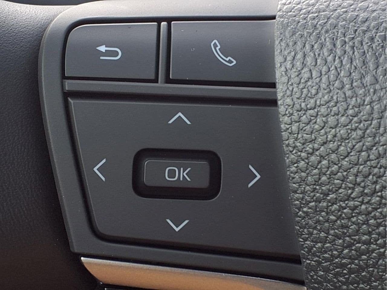 Used 2026 Toyota Camry SE w/ Convenience Package FWD image 23