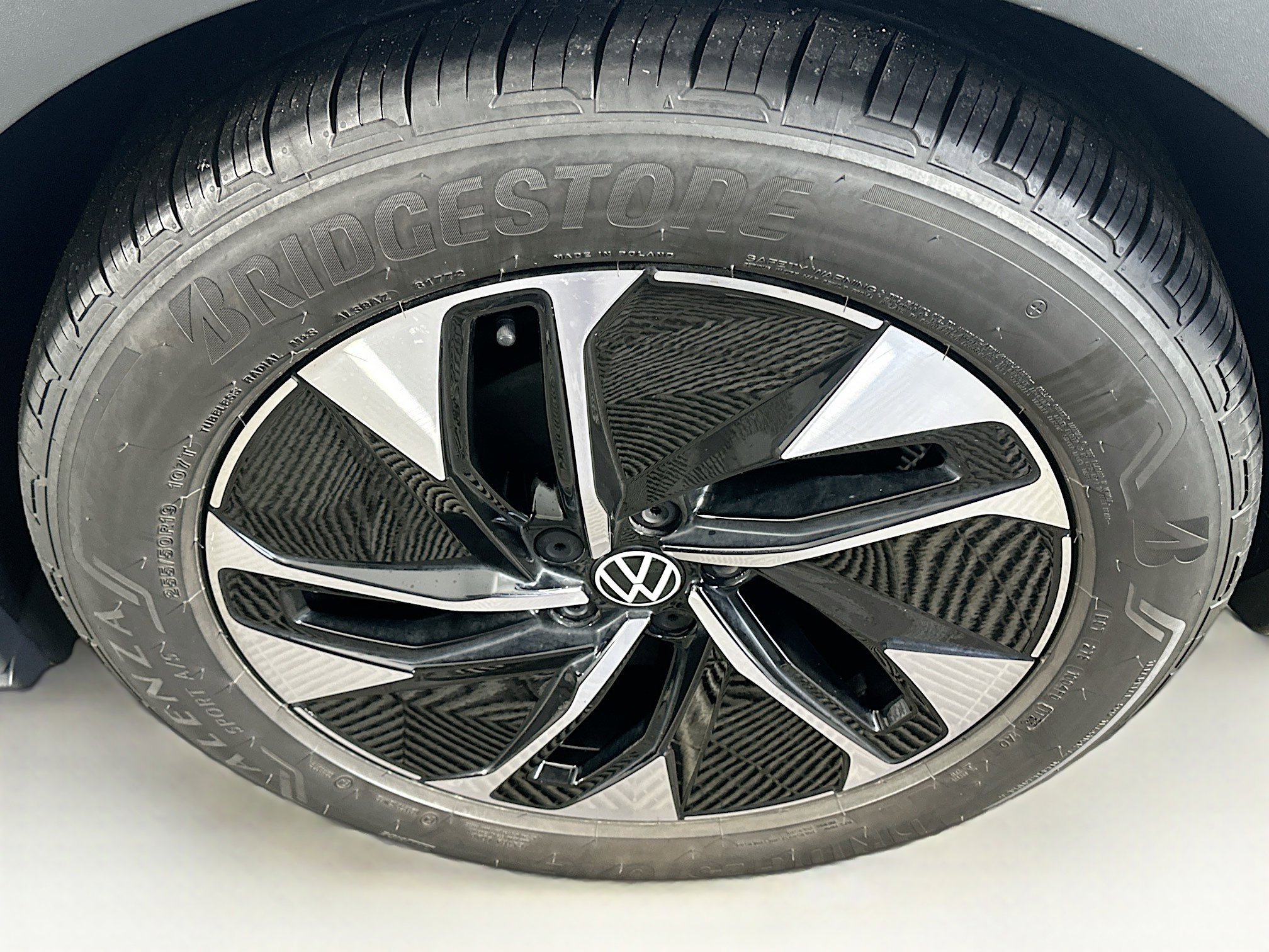 Used 2022 Volkswagen ID.4 Pro RWD image 11