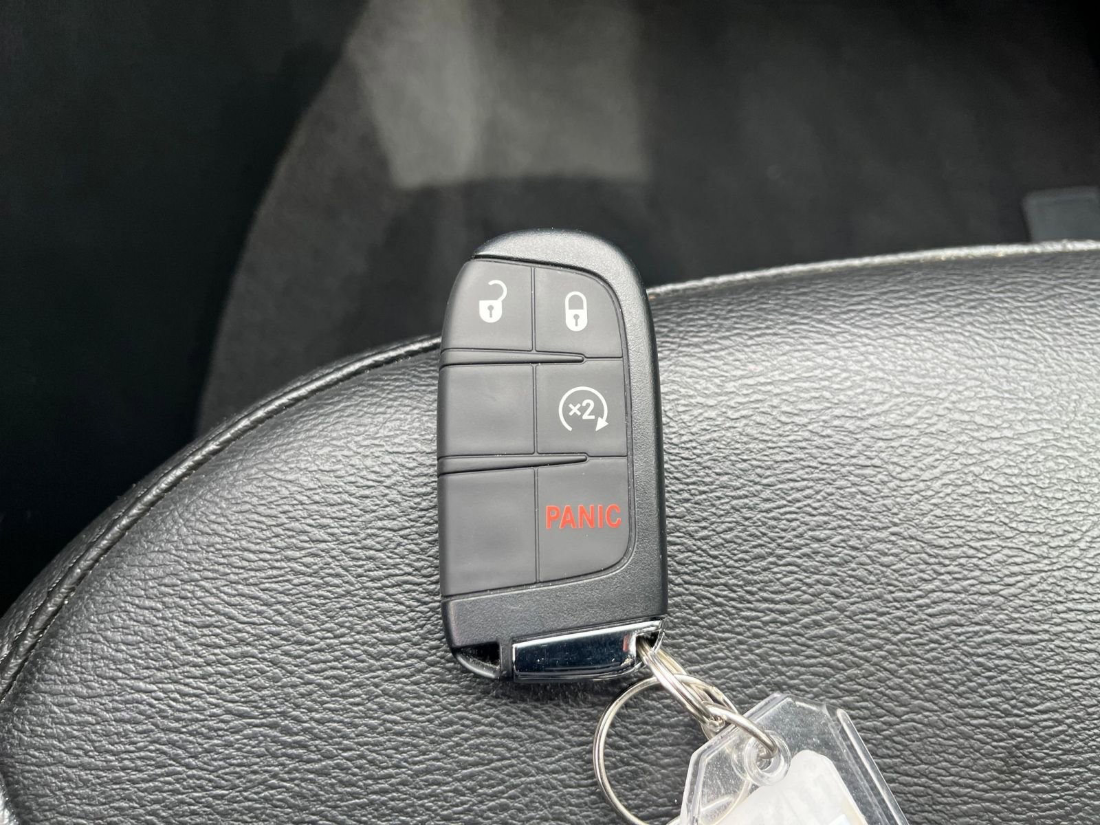 Used 2025 Jeep Compass Limited image 21