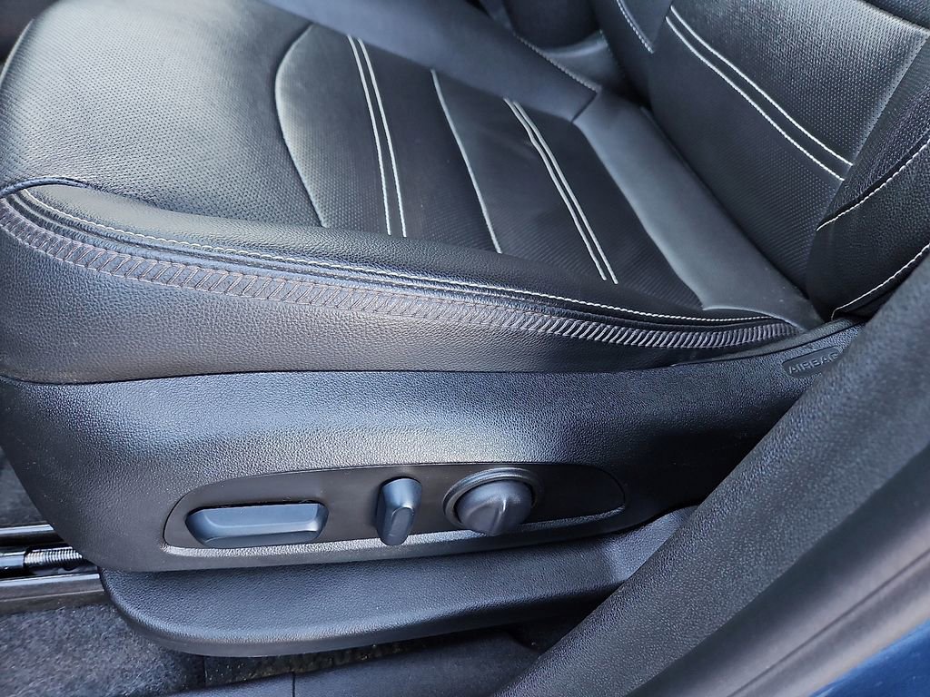 Used 2024 GMC Terrain Denali image 22