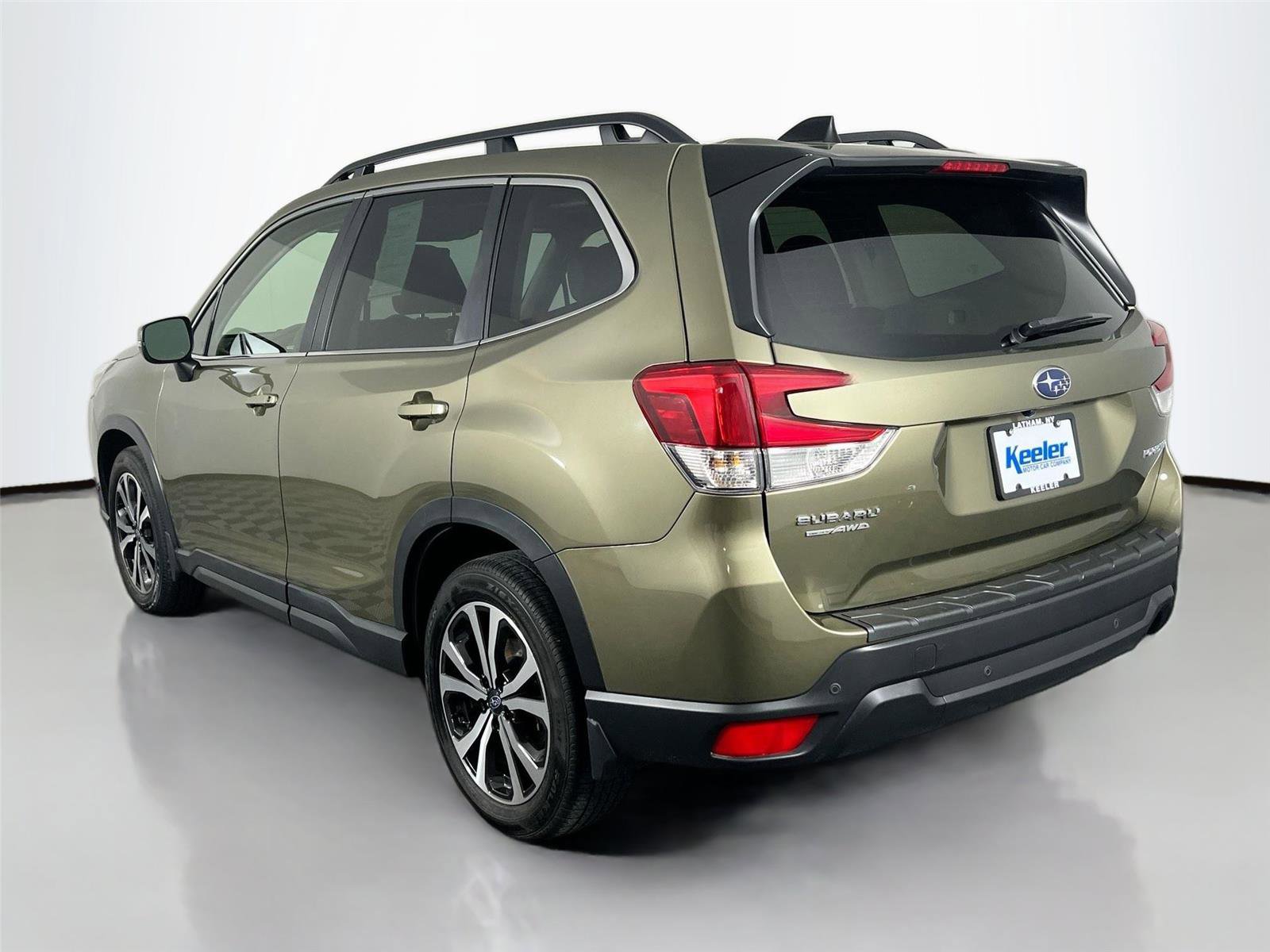 Used 2024 Subaru Forester Limited AWD/4WD image 3