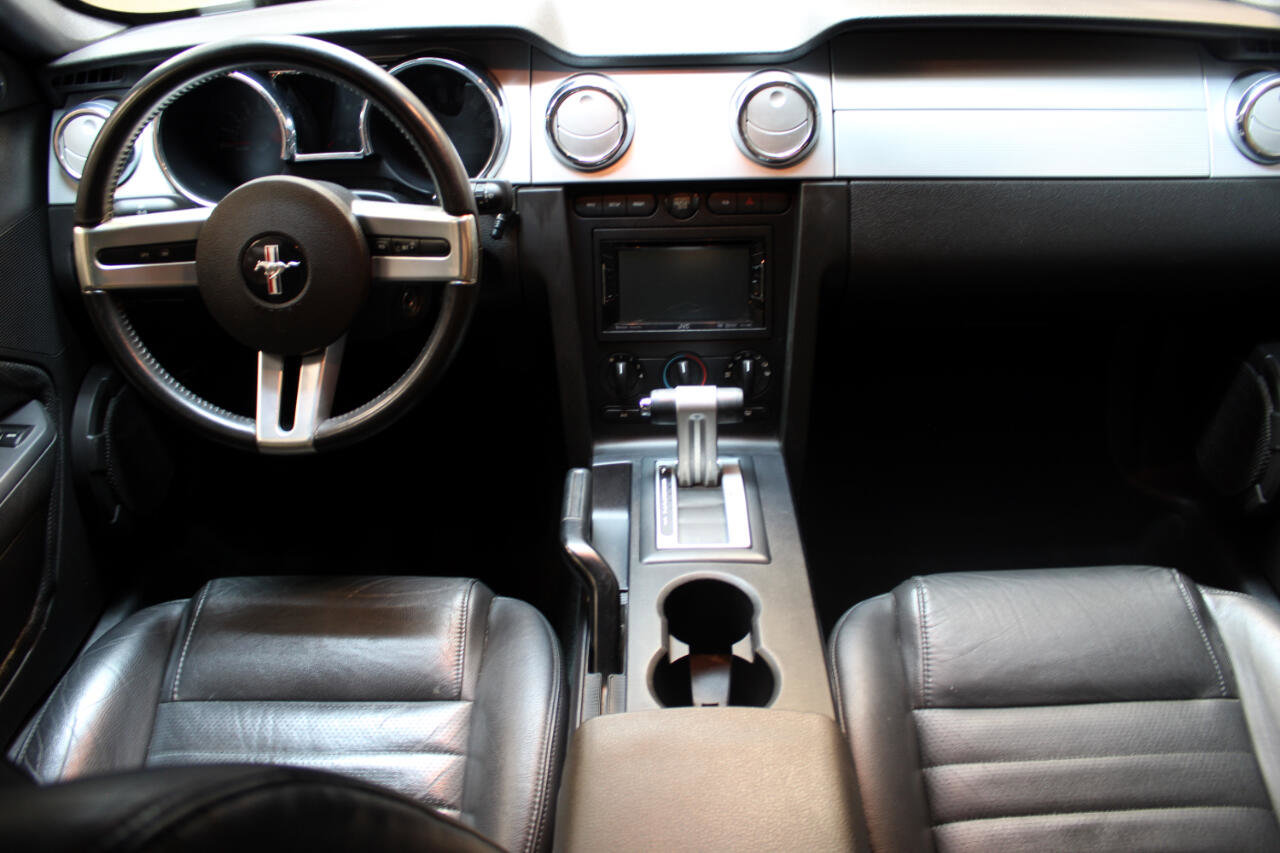 Used 2005 Ford Mustang GT image 33