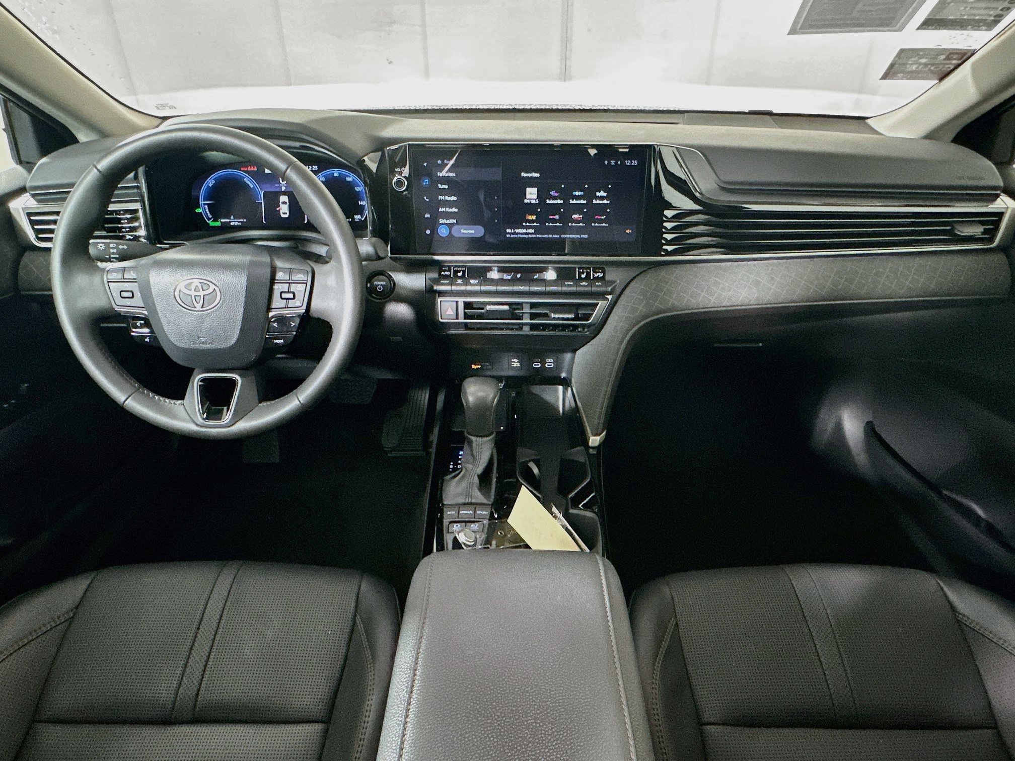 Used 2026 Toyota Camry XLE FWD image 27