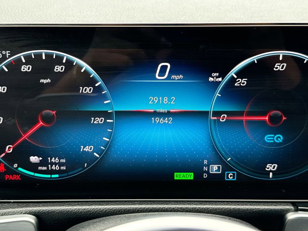 Used 2023 Mercedes-Benz EQB 350 4MATIC SUV image 10