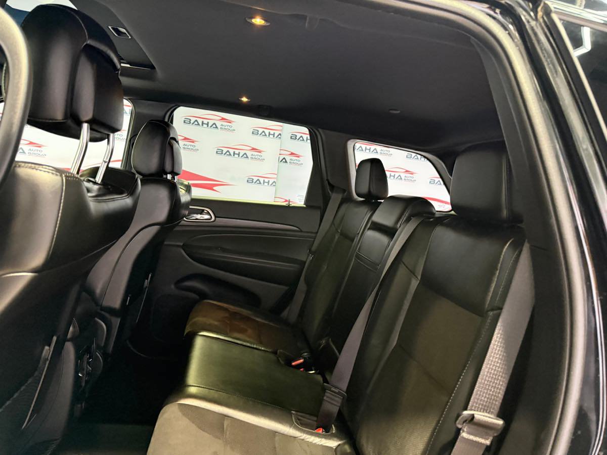Used 2021 Jeep Grand Cherokee Laredo X AWD/4WD image 34