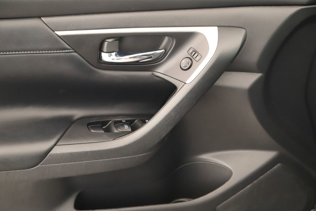 Used 2017 Nissan Altima 2.5 SL w/ 2.5 Technology Package image 23