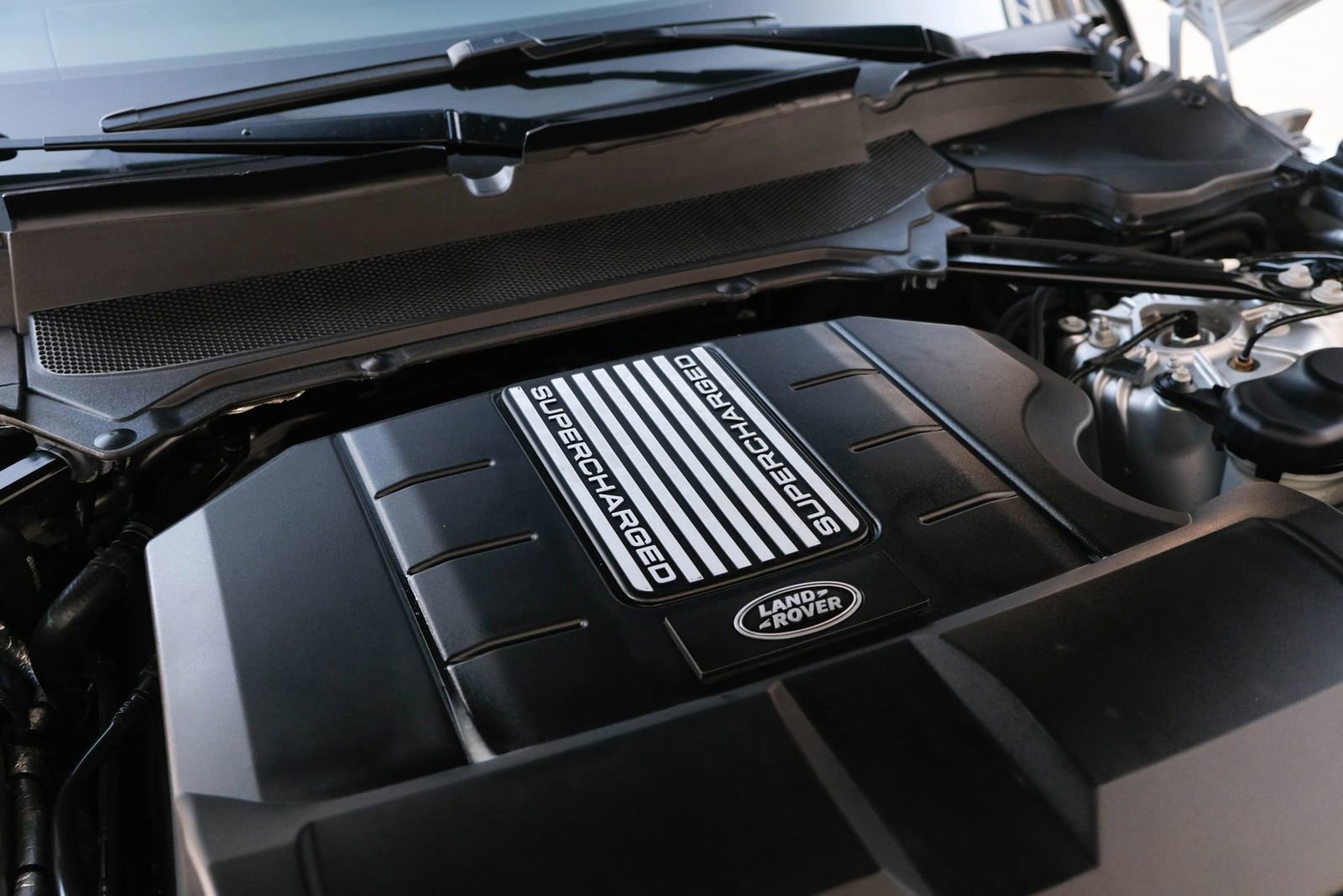 Used 2020 Land Rover Range Rover SV Autobiography Dynamic image 19