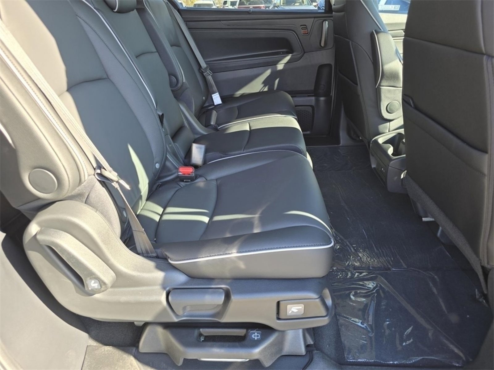 New 2026 Honda Odyssey Touring image 25