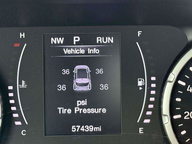 Certified 2023 Jeep Renegade Latitude AWD/4WD image 22