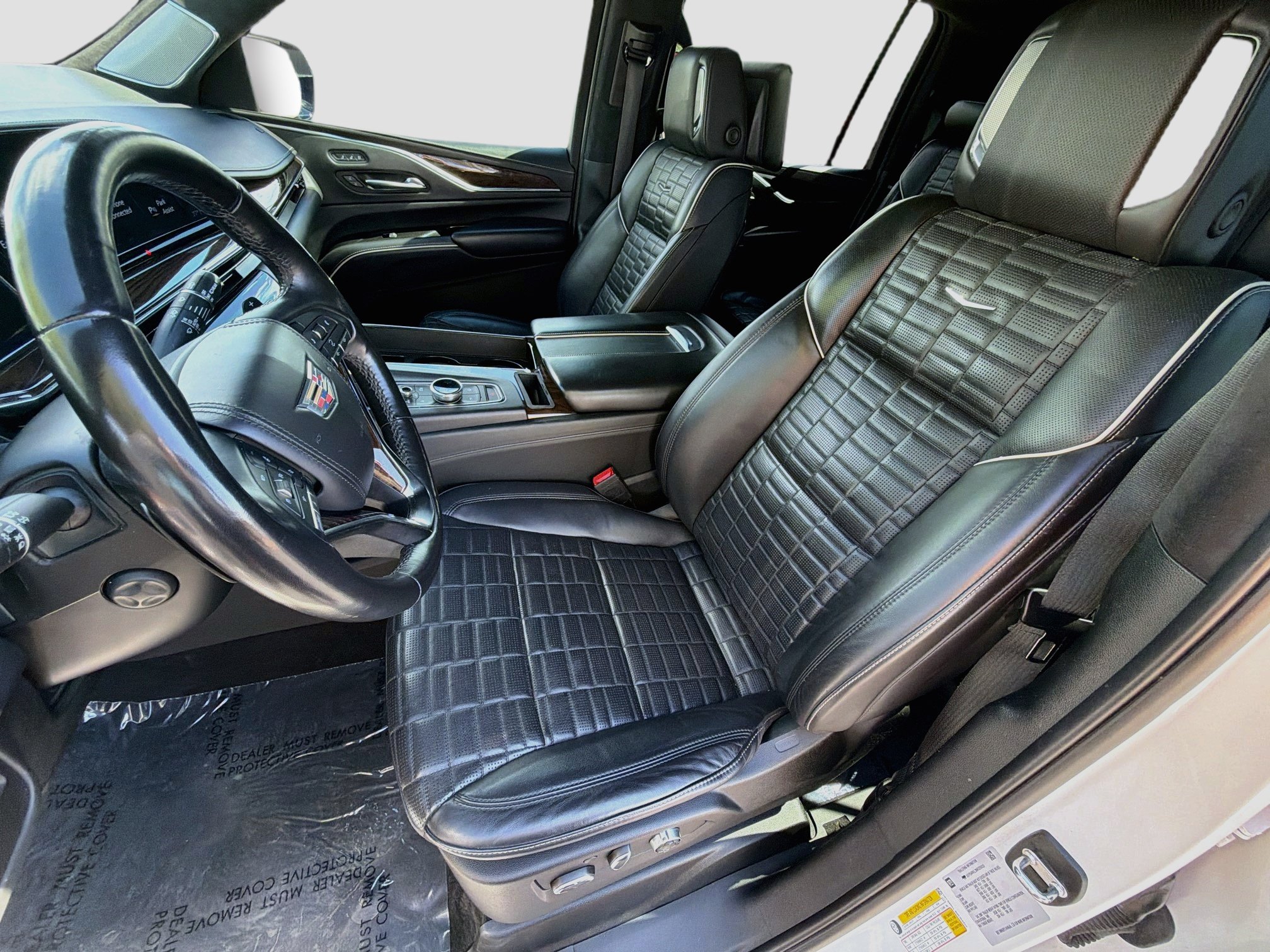 Used 2022 Cadillac Escalade ESV Sport Platinum w/ Heavy-Duty Trailer Package AWD/4WD image 22
