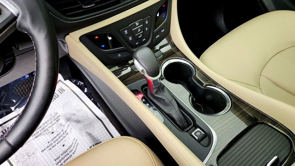 Used 2020 Buick Envision Essence w/ Experience Buick Package FWD image 17