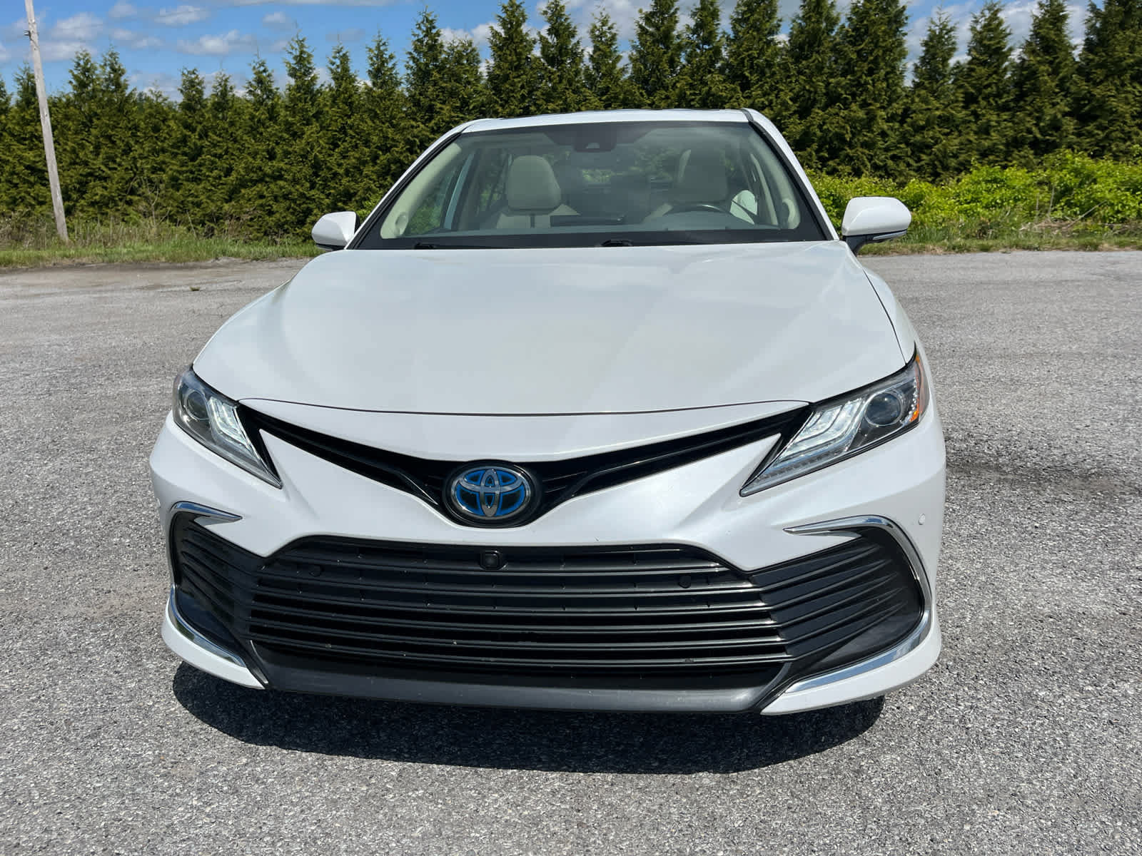 Used 2024 Toyota Camry XLE w/ Navigation Package FWD image 8