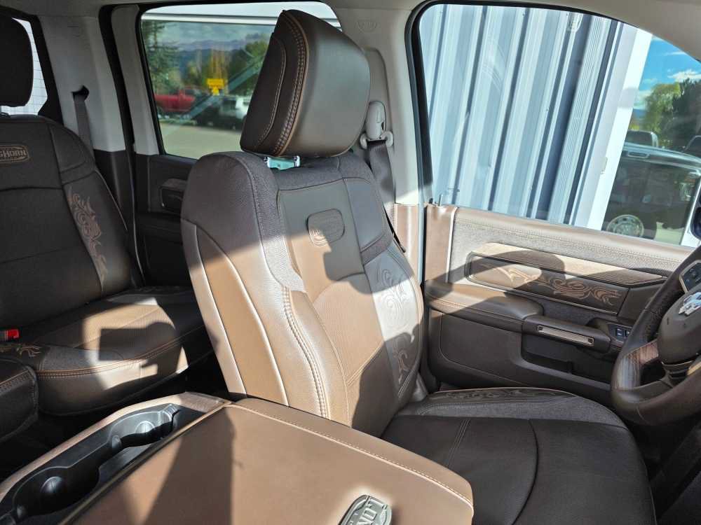 Used 2025 RAM 3500 Longhorn AWD/4WD image 16