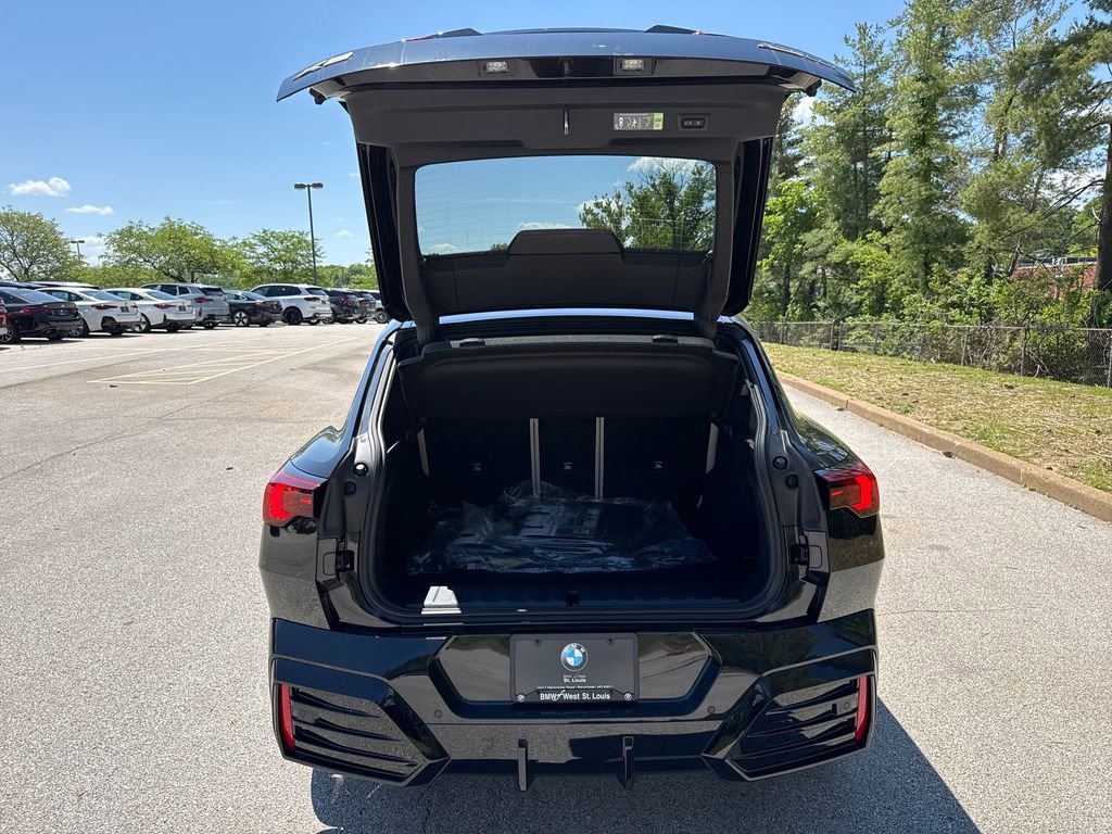 New 2026 BMW X2 xDrive28i w/ Technology Package AWD/4WD image 24