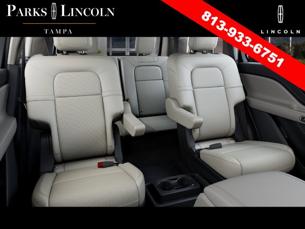 New 2027 Lincoln Aviator AWD image 11