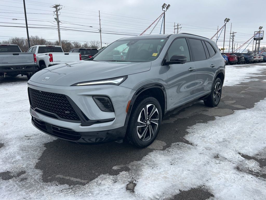 Used 2025 Buick Enclave Sport Touring image 2