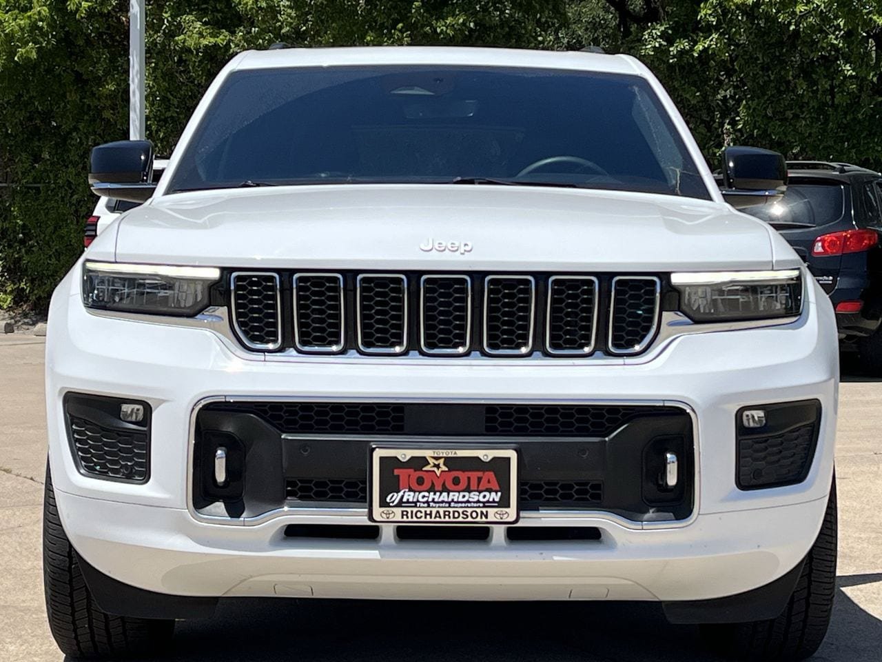 Used 2024 Jeep Grand Cherokee L Overland AWD/4WD image 7