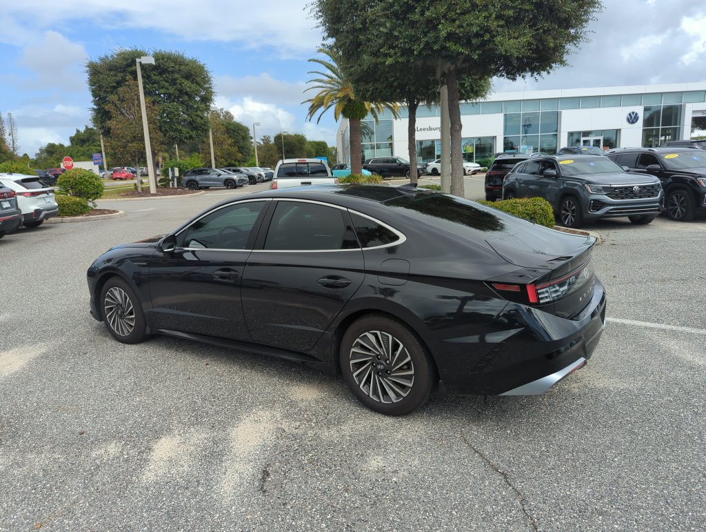 Used 2025 Hyundai Sonata SEL FWD image 9