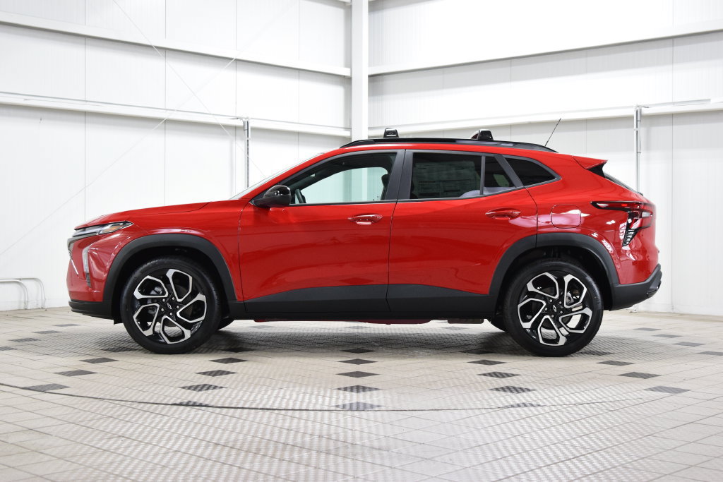New 2026 Chevrolet Trax RS w/ Sunroof Package FWD image 4