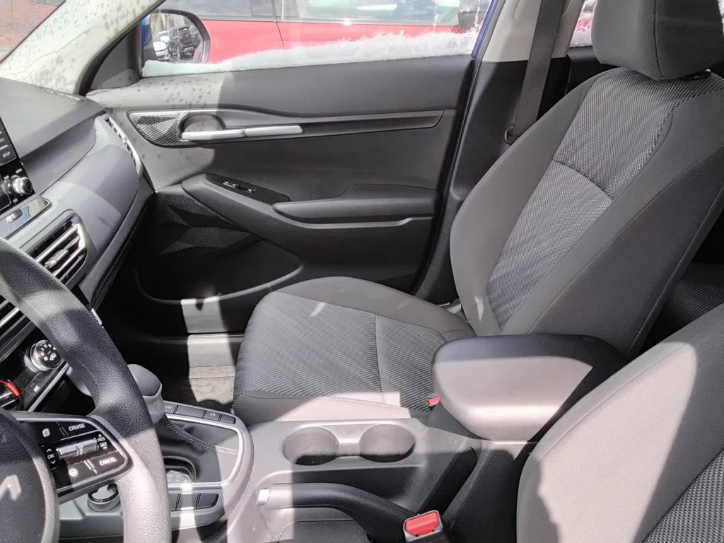 Used 2023 Kia Seltos LX image 8