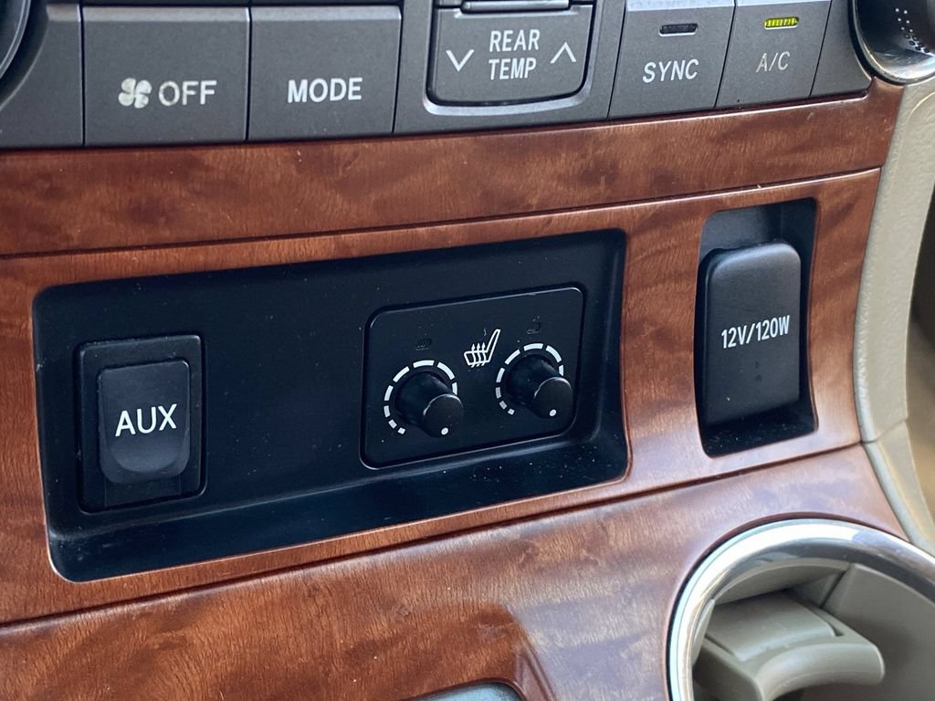 Used 2010 Toyota Highlander Limited FWD image 30