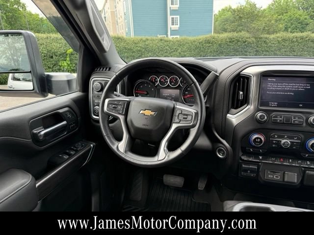 Used 2022 Chevrolet Silverado 3500 LTZ w/ Gooseneck/5TH Wheel Package AWD/4WD image 16