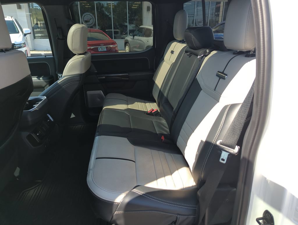 Used 2023 Ford F150 Lightning Platinum AWD/4WD image 28