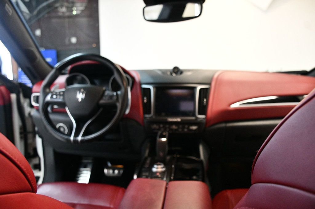 Used 2020 Maserati Levante GranSport image 5