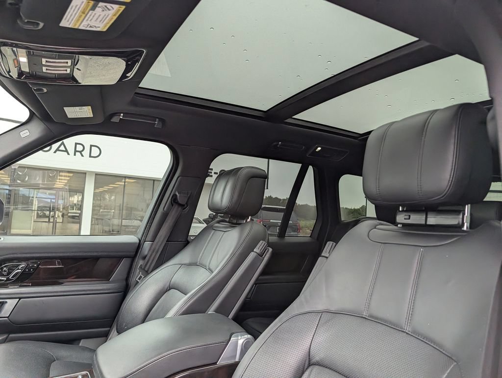 Used 2019 Land Rover Range Rover Supercharged AWD/4WD image 28