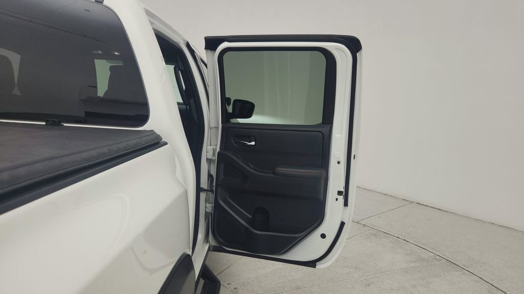 Used 2023 Nissan Frontier PRO-4X w/ Technology Package image 27