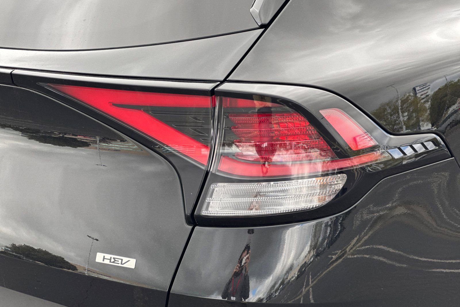 Certified 2025 Kia Sportage LX image 51