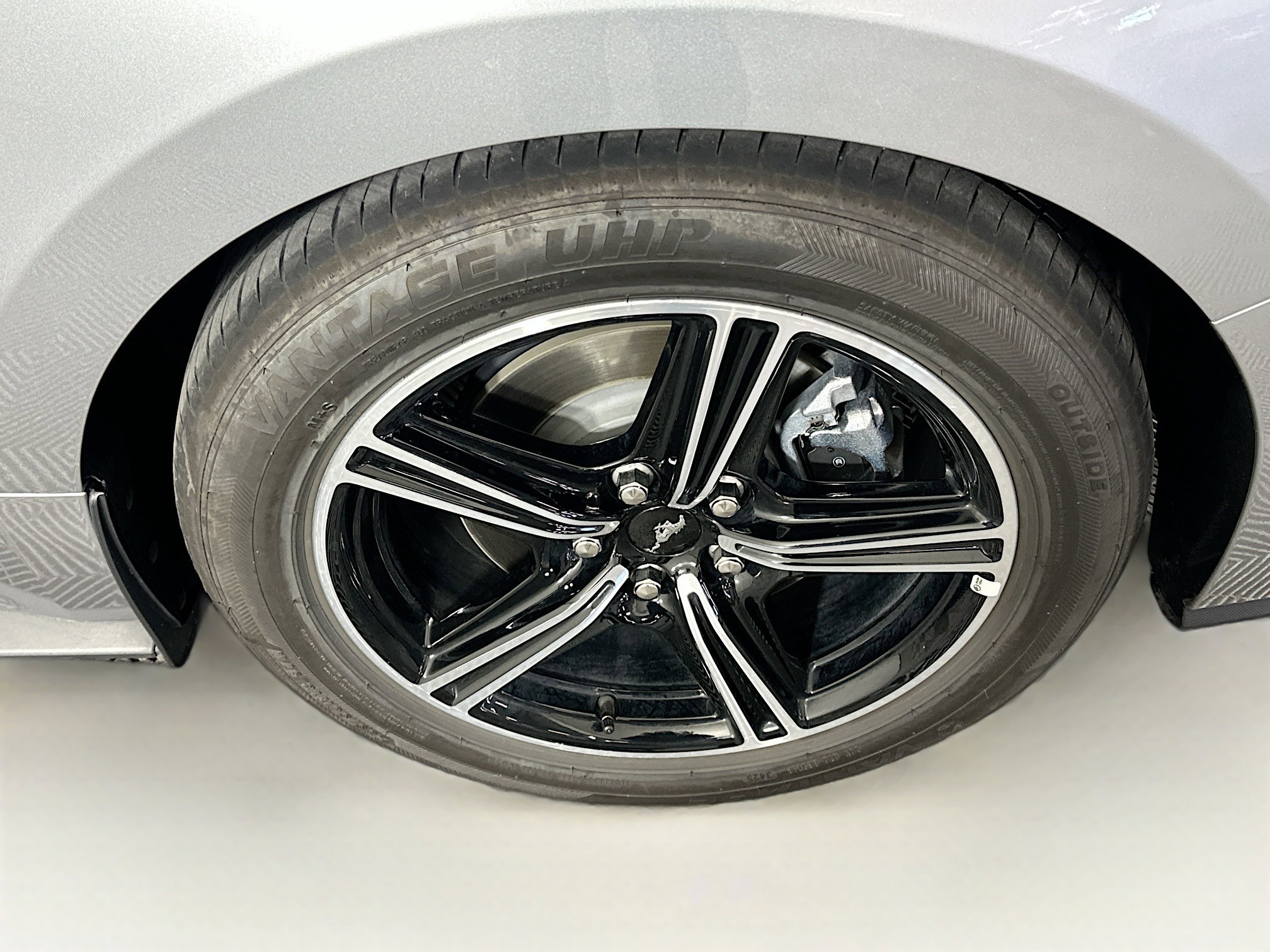 Used 2025 Ford Mustang Premium RWD image 11