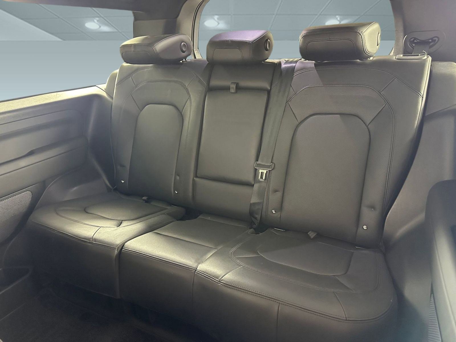 Certified 2024 Land Rover Defender 90 S image 22