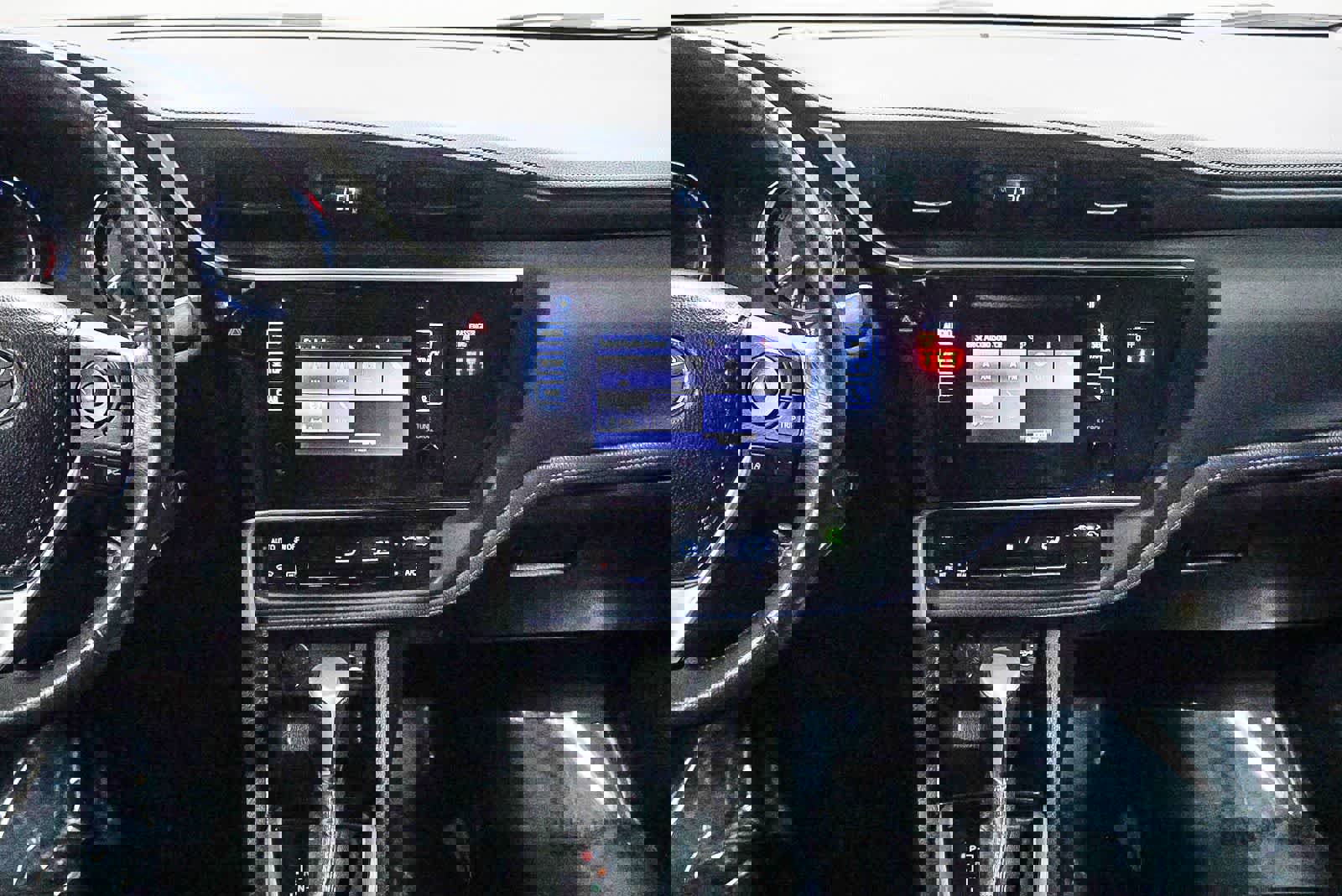 Certified 2018 Toyota Corolla SE image 14