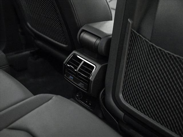 Certified 2025 Audi Q3 2.0T Premium Plus w/ Premium Plus Package image 18