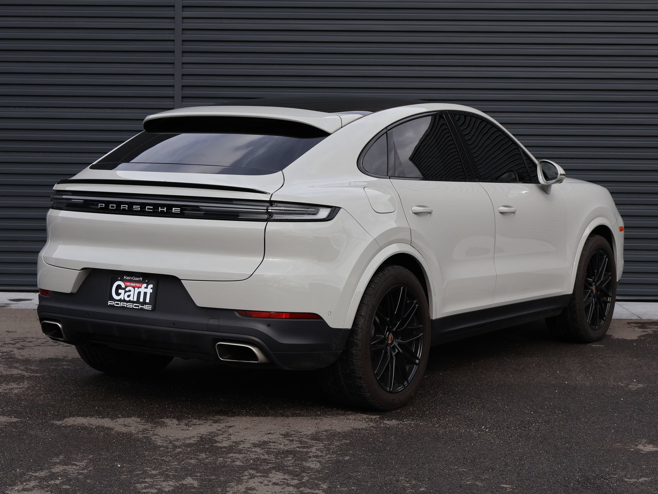 Certified 2025 Porsche Cayenne Coupe AWD/4WD image 10