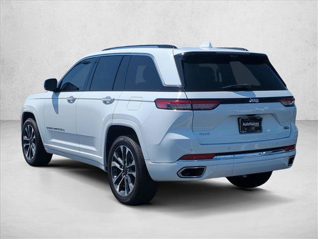 Used 2022 Jeep Grand Cherokee Overland w/ Luxury Tech Group IV AWD/4WD image 8