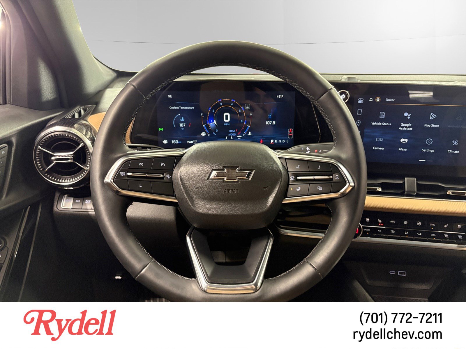 Used 2025 Chevrolet Equinox ACTIV w/ Safety and Technology Package AWD/4WD image 13