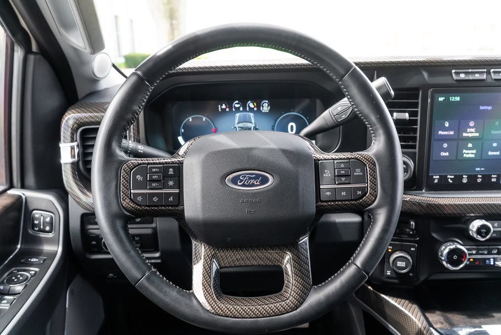 Used 2023 Ford F250 Lariat w/ Lariat Ultimate Package AWD/4WD image 5