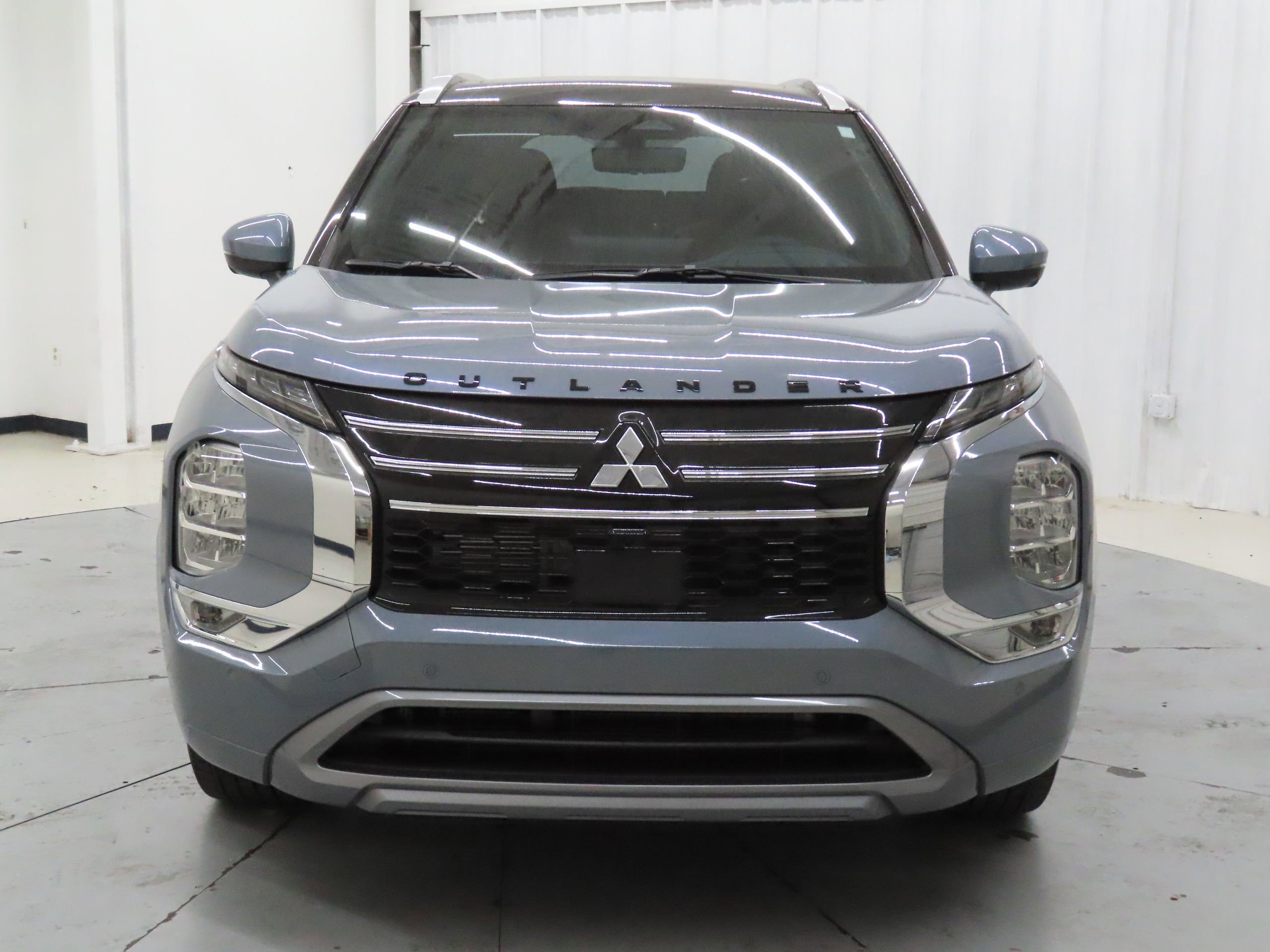 New 2026 Mitsubishi Outlander SEL FWD image 8